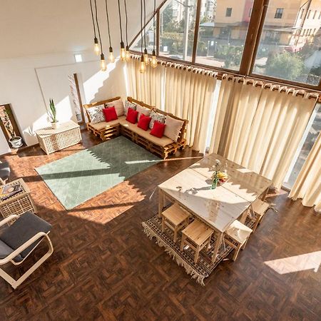 Modern Loft Lighthouse Hostel Karakol Kültér fotó