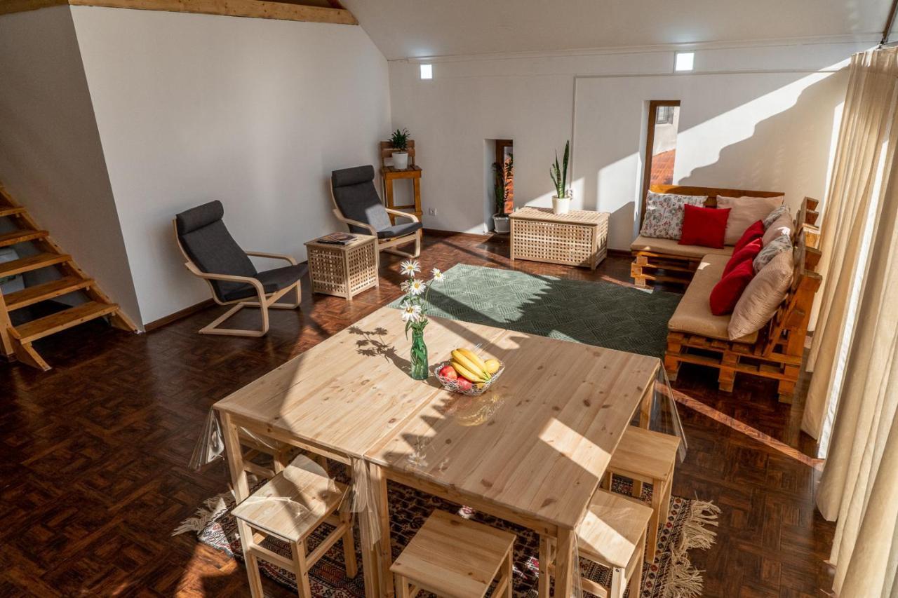 Modern Loft Lighthouse Hostel Karakol Kültér fotó