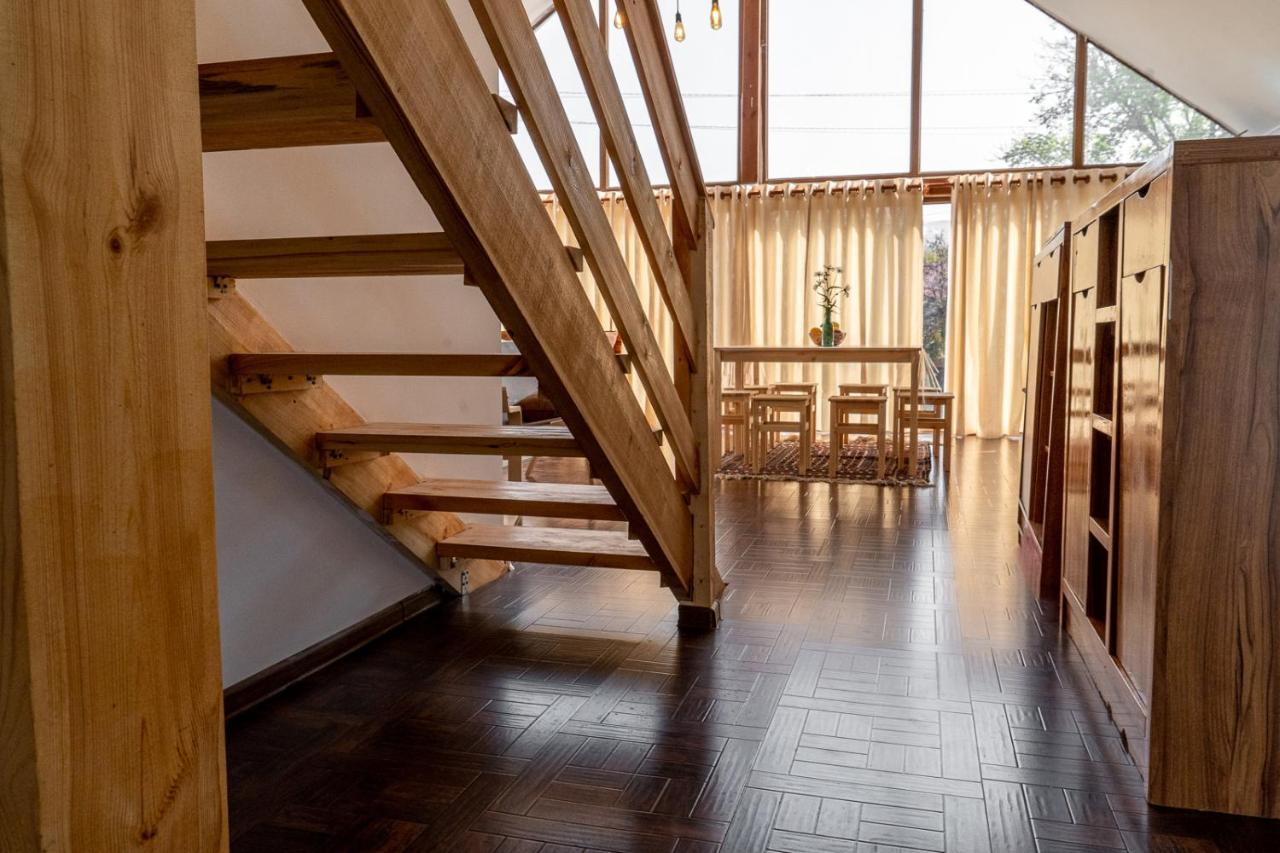 Modern Loft Lighthouse Hostel Karakol Kültér fotó