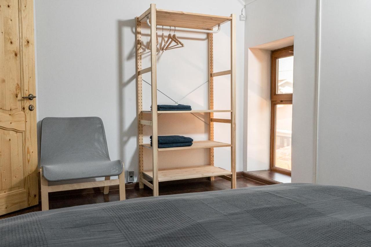 Modern Loft Lighthouse Hostel Karakol Kültér fotó