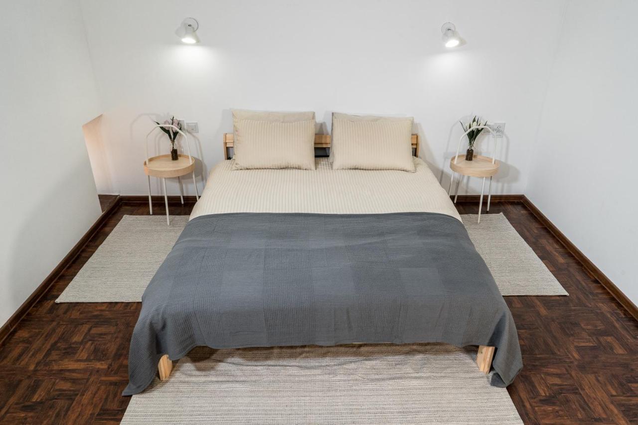 Modern Loft Lighthouse Hostel Karakol Kültér fotó